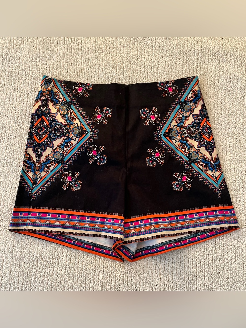 Flying Tomato Black Boho-Print Paisley High Waisted Women's Shorts Size Small